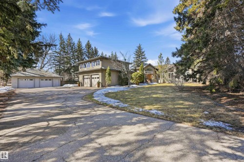 15625 Whitemud Road, Edmonton, AB - Indoor Photo Showing Other Room