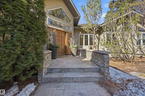 15625 Whitemud Road, Edmonton, AB - Indoor Photo Showing Other Room