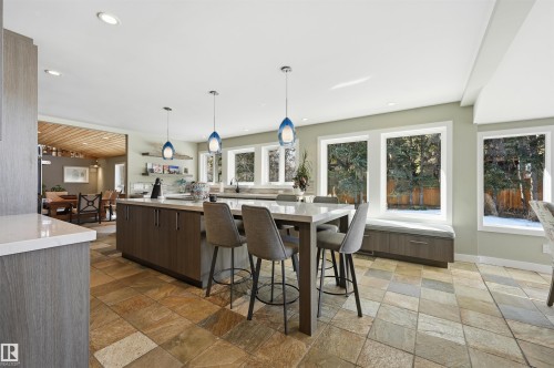 15625 Whitemud Road, Edmonton, AB - Indoor Photo Showing Kitchen With Upgraded Kitchen