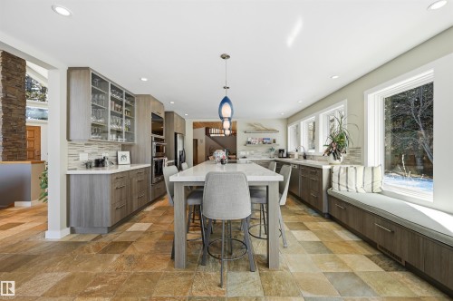 15625 Whitemud Road, Edmonton, AB - Indoor Photo Showing Kitchen