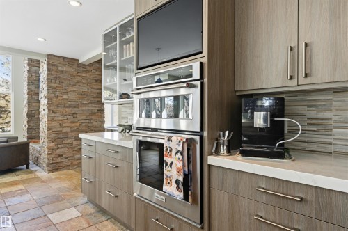 15625 Whitemud Road, Edmonton, AB - Indoor Photo Showing Bedroom