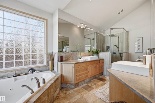 15625 Whitemud Road, Edmonton, AB - Indoor Photo Showing Bedroom
