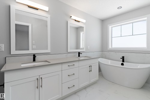 36 Maple Crescent, Gibbons, AB - Indoor Photo Showing Bathroom