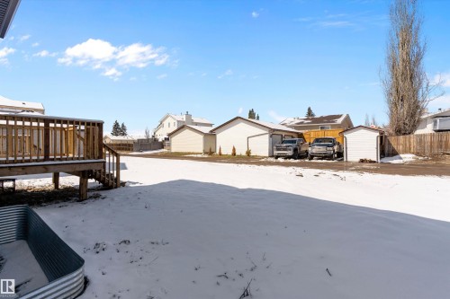72 Maple Crescent, Gibbons, AB - Outdoor