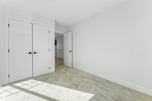 22932 80 Avenue, Edmonton, AB - Indoor Photo Showing Other Room
