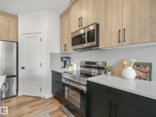 201 Starling, Fort Saskatchewan, AB - Indoor Photo Showing Kitchen