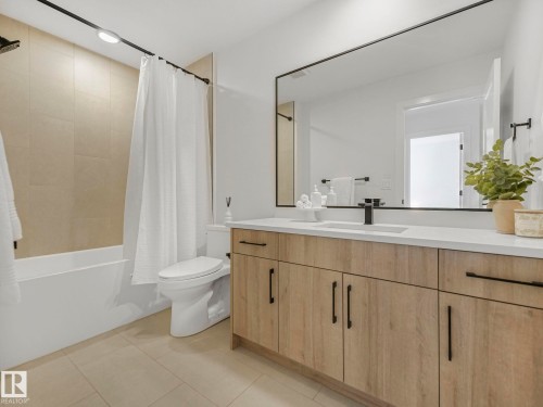 201 Starling, Fort Saskatchewan, AB - Indoor Photo Showing Bathroom