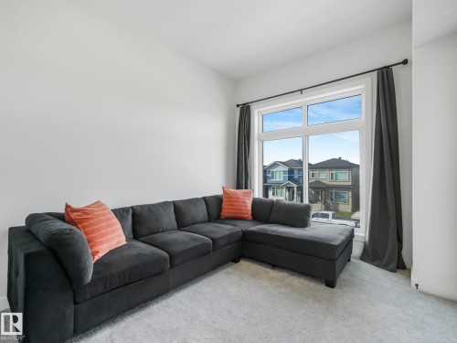 201 Starling, Fort Saskatchewan, AB - Indoor Photo Showing Living Room