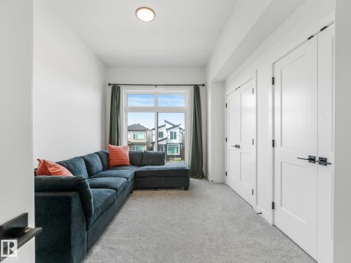 201 Starling, Fort Saskatchewan, AB - Indoor