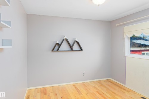4706 54 Avenue, Barrhead, AB - Indoor Photo Showing Other Room