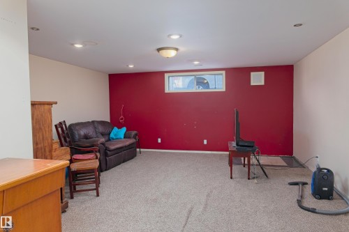 4706 54 Avenue, Barrhead, AB - Indoor