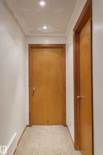 4706 54 Avenue, Barrhead, AB - Indoor Photo Showing Other Room