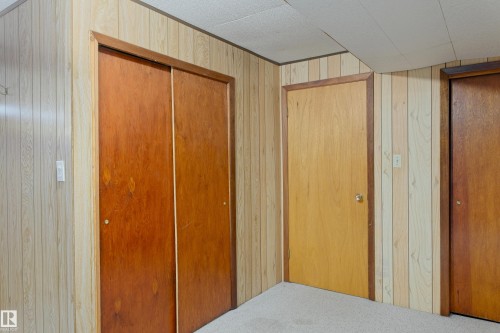 4706 54 Avenue, Barrhead, AB - Indoor