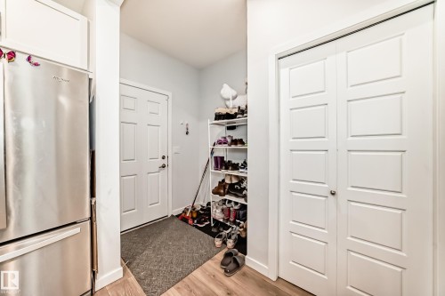 9912 226 Street, Edmonton, AB - Indoor Photo Showing Other Room
