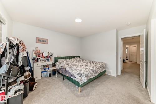 9912 226 Street, Edmonton, AB - Indoor Photo Showing Bedroom