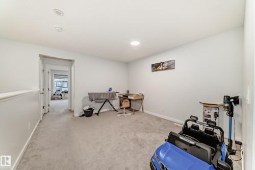 9912 226 Street, Edmonton, AB - Indoor Photo Showing Other Room