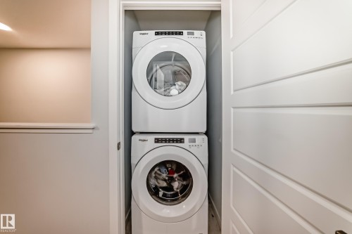 9912 226 Street, Edmonton, AB - Indoor Photo Showing Laundry Room