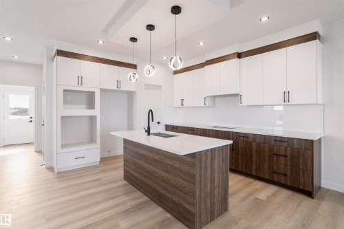 258 Black Stone Drive, Leduc, AB - Indoor Photo Showing Kitchen With Double Sink With Upgraded Kitchen