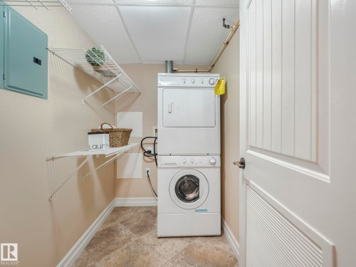 511 10142 111 Street, Edmonton, AB - Indoor Photo Showing Laundry Room
