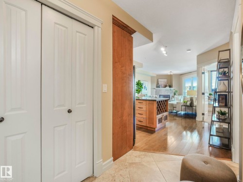 511 10142 111 Street, Edmonton, AB - Indoor Photo Showing Other Room