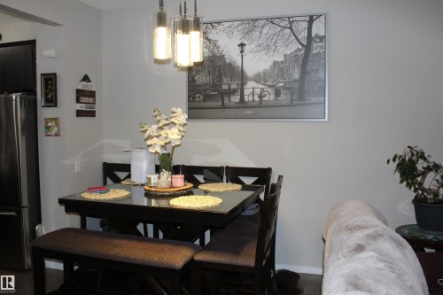 405 Orchards Boulevard, Edmonton, AB - Indoor Photo Showing Dining Room
