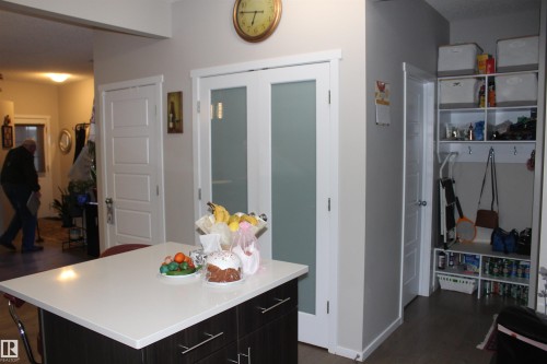 405 Orchards Boulevard, Edmonton, AB - Indoor Photo Showing Other Room