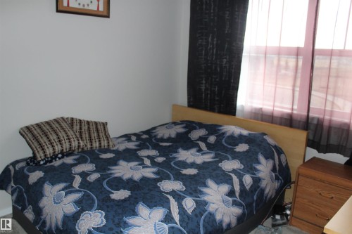 405 Orchards Boulevard, Edmonton, AB - Indoor Photo Showing Bedroom