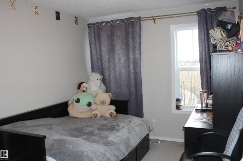 405 Orchards Boulevard, Edmonton, AB - Indoor Photo Showing Bedroom
