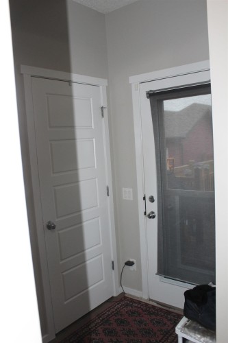 405 Orchards Boulevard, Edmonton, AB - Indoor Photo Showing Other Room