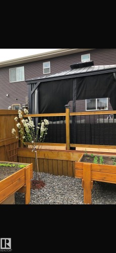 405 Orchards Boulevard, Edmonton, AB - Outdoor