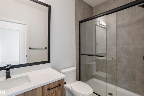 463 Bank Wynd, Leduc, AB - Indoor Photo Showing Bathroom
