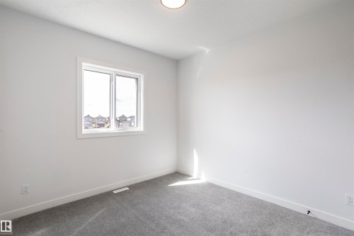 463 Bank Wynd, Leduc, AB - Indoor Photo Showing Other Room