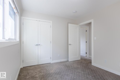 12212 124 Street, Edmonton, AB - Indoor Photo Showing Other Room