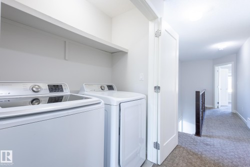 12212 124 Street, Edmonton, AB - Indoor Photo Showing Laundry Room
