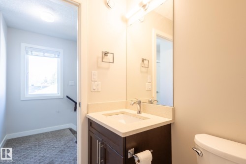 12212 124 Street, Edmonton, AB - Indoor Photo Showing Bathroom
