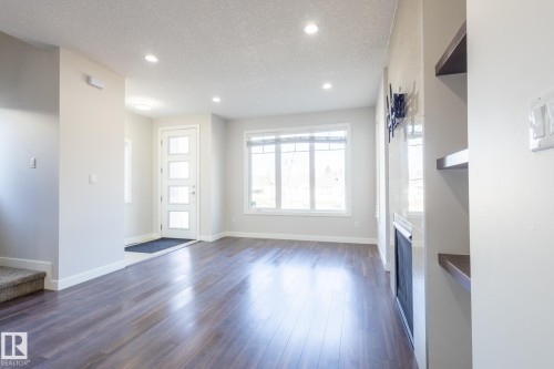12212 124 Street, Edmonton, AB - Indoor Photo Showing Other Room