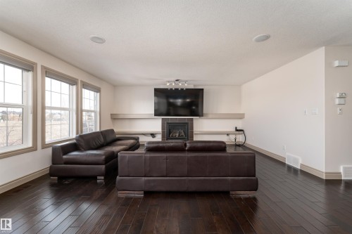 5414 Bonaventure Avenue, Edmonton, AB - Indoor Photo Showing Living Room With Fireplace