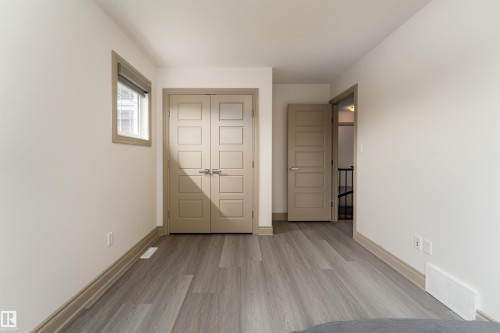 5414 Bonaventure Avenue, Edmonton, AB - Indoor Photo Showing Other Room