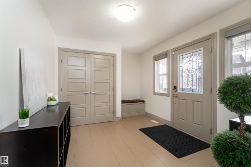 5414 Bonaventure Avenue, Edmonton, AB - Indoor Photo Showing Other Room