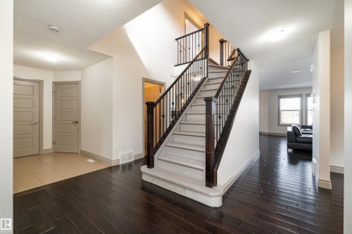 5414 Bonaventure Avenue, Edmonton, AB - Indoor Photo Showing Other Room