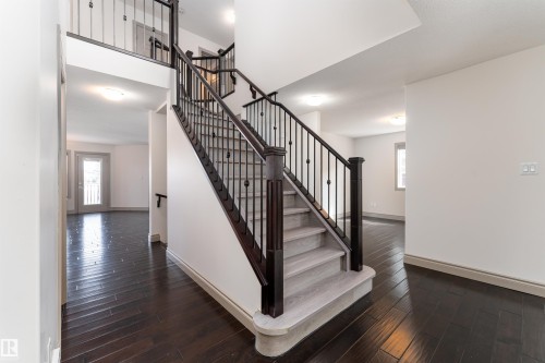 5414 Bonaventure Avenue, Edmonton, AB - Indoor Photo Showing Other Room