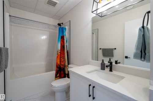 304 Fundy Way, Cold Lake, AB - Indoor Photo Showing Bathroom