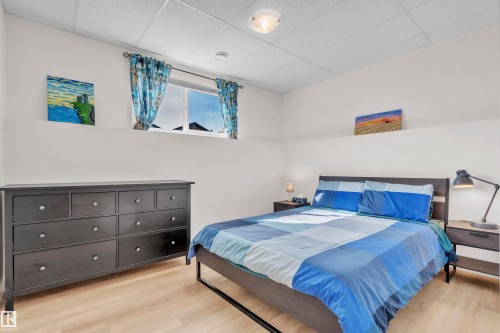 304 Fundy Way, Cold Lake, AB - Indoor Photo Showing Bedroom