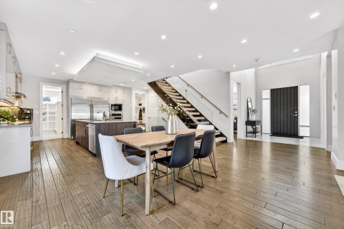 14132 97 Avenue, Edmonton, AB - Indoor