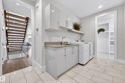 14132 97 Avenue, Edmonton, AB - Indoor Photo Showing Laundry Room