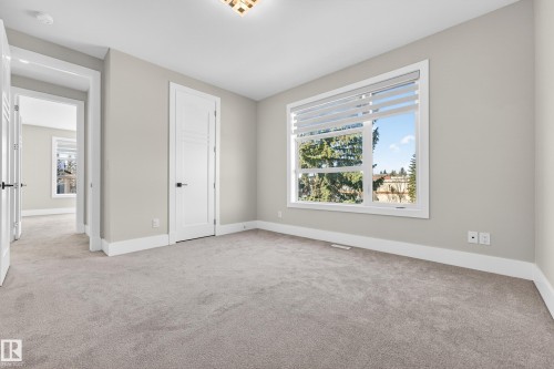 14132 97 Avenue, Edmonton, AB - Indoor Photo Showing Other Room