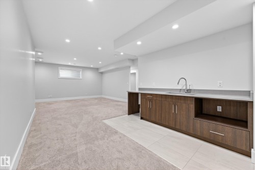 14132 97 Avenue, Edmonton, AB - Indoor Photo Showing Other Room