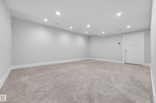 14132 97 Avenue, Edmonton, AB - Indoor