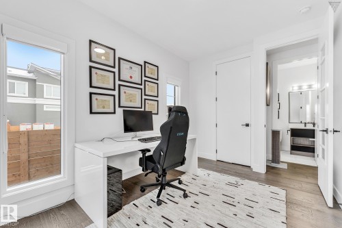 3130 Kostash Green, Edmonton, AB - Indoor Photo Showing Office