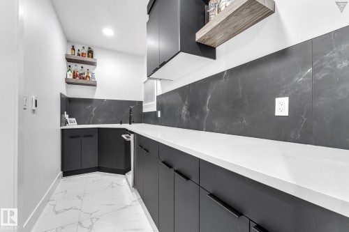 3130 Kostash Green, Edmonton, AB - Indoor